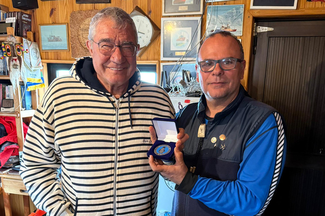 Antarctica - 34th Bulgarian Expedition - Spanish Base