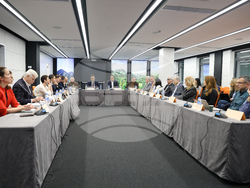 Интер експо център - публична дискусия - „Млади семейства и доходи“