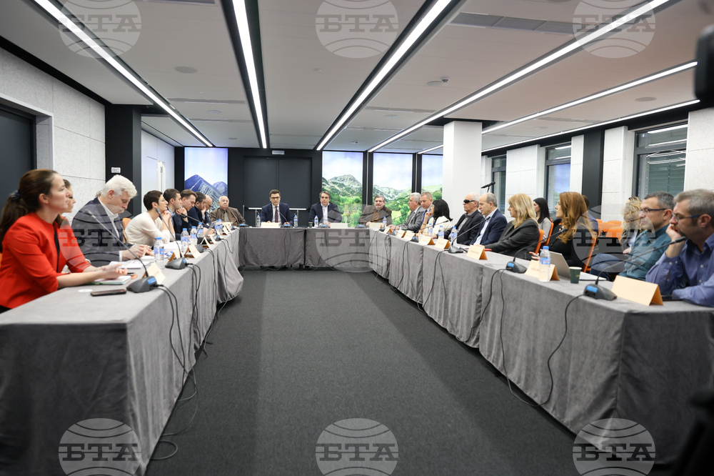 Европейски доходи, пенсии, демографска криза и проблеми на хората с увреждания обсъдиха политици и представители на различни организации