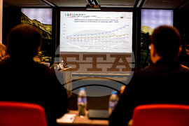 Интер експо център - публична дискусия - „Млади семейства и доходи“