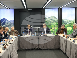 Интер експо център - публична дискусия - „Млади семейства и доходи“