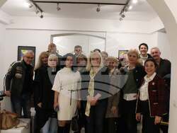 Изложбата „Моята българска бродирана риза“ бе открита в Галерия „България“ в Рим