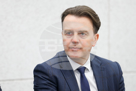 Интер експо център - публична дискусия - „Млади семейства и доходи“