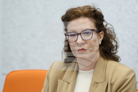 Интер експо център - публична дискусия - „Млади семейства и доходи“