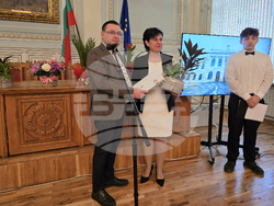 Свищов - патронен празник - Търговска гимназия