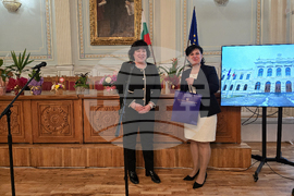 Свищов - патронен празник - Търговска гимназия