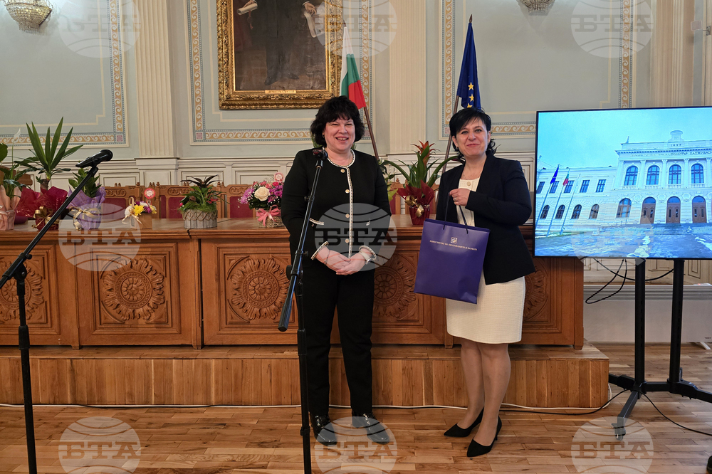 Свищов - патронен празник - Търговска гимназия