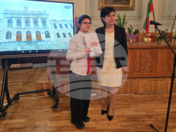 Свищов - патронен празник - Търговска гимназия