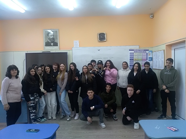 МКБППМН-Кубрат проведе превантивна среща на тема „Грешката е урок“ в Професионалната гимназия