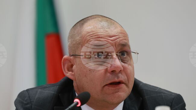 Ще има резултати до дни от проверката за разрешителните за оръжия на Ивайло Калушев, Ивайло Иванов и Николай Златков, каза директорът на ГДНП Захари Васков