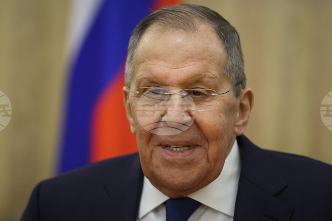 Москва ще продължи да спазва ограниченията по договора Нов СТАРТ, ако и САЩ го правят, заяви Лавров