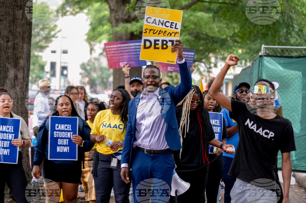 Financial Wellness-Student Loans-Roundup