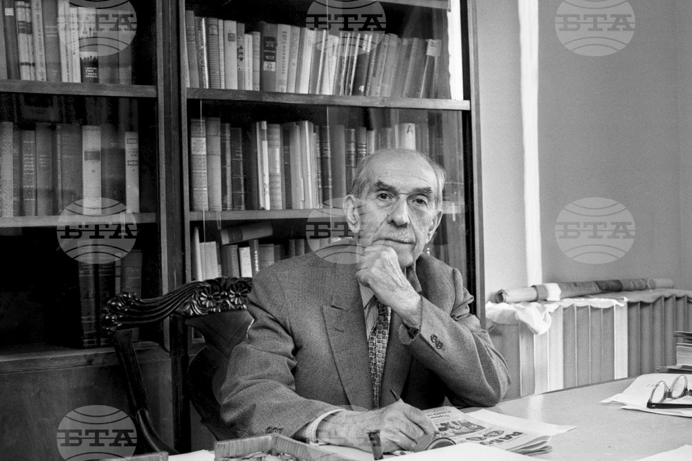 Димитър Осинин - писател, поет, фолклорист и учител