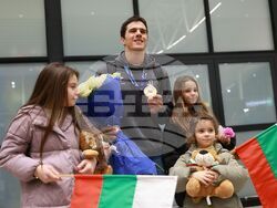 Летище „Васил Левски“ - Тервел Замфиров - посрещане