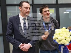 Летище „Васил Левски“ - Тервел Замфиров - посрещане