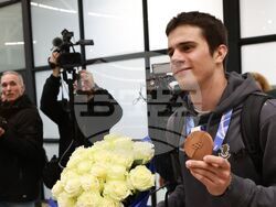 Летище „Васил Левски“ - Тервел Замфиров - посрещане