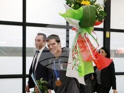 Летище „Васил Левски“ - Тервел Замфиров - посрещане