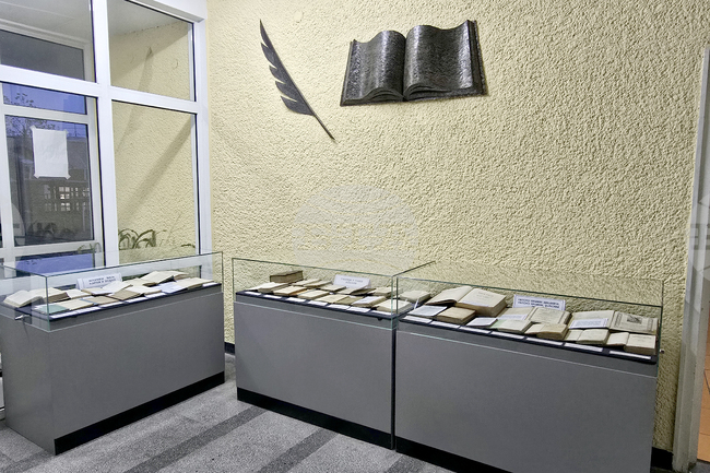 Изложба на старопечатни книги беше открита в Общинската библиотека „Стоян Дринов“ в Панагюрище