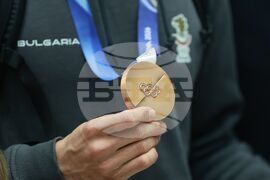 Летище „Васил Левски“ - Тервел Замфиров - посрещане