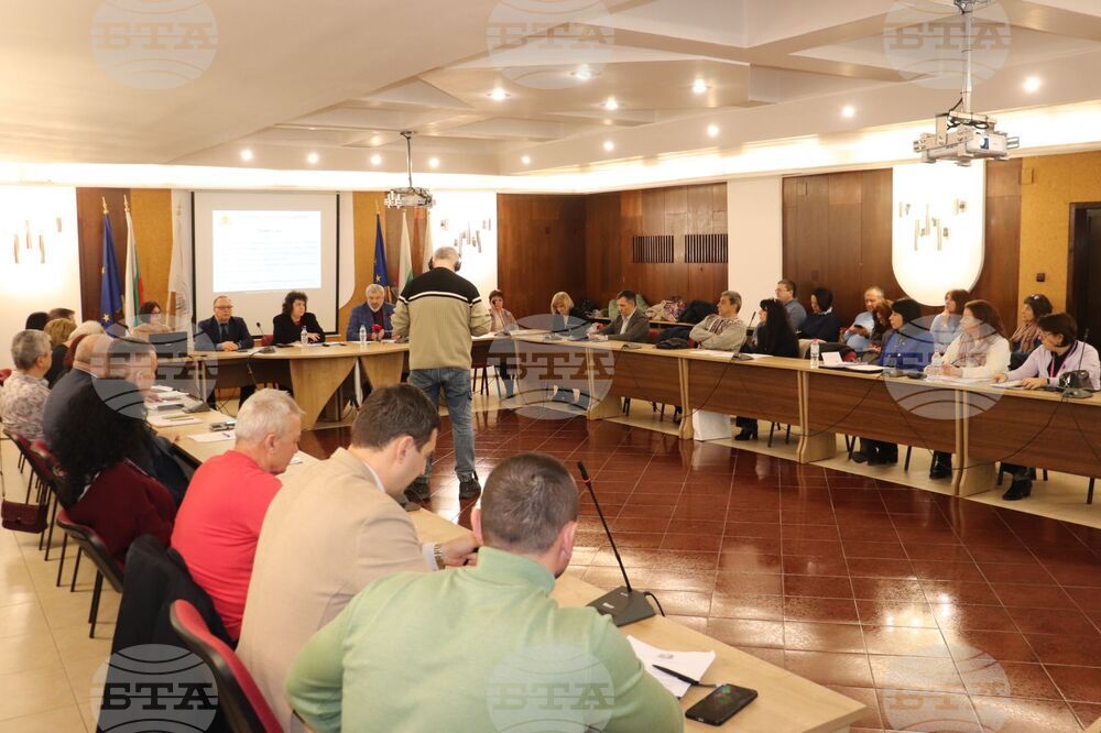 Повечето паралелки в средното образование в Русенско да имат професионална насоченост реши Областният съвет за развитие