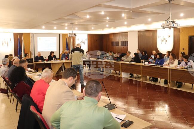 Повечето паралелки в средното образование в Русенско да имат професионална насоченост реши Областният съвет за развитие