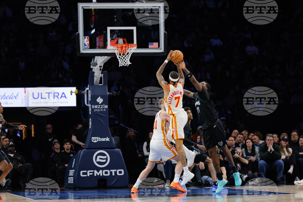 Hawks Timberwolves Basketball