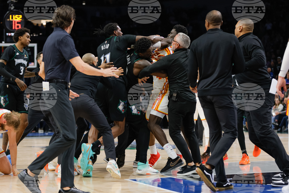 Hawks Timberwolves Basketball