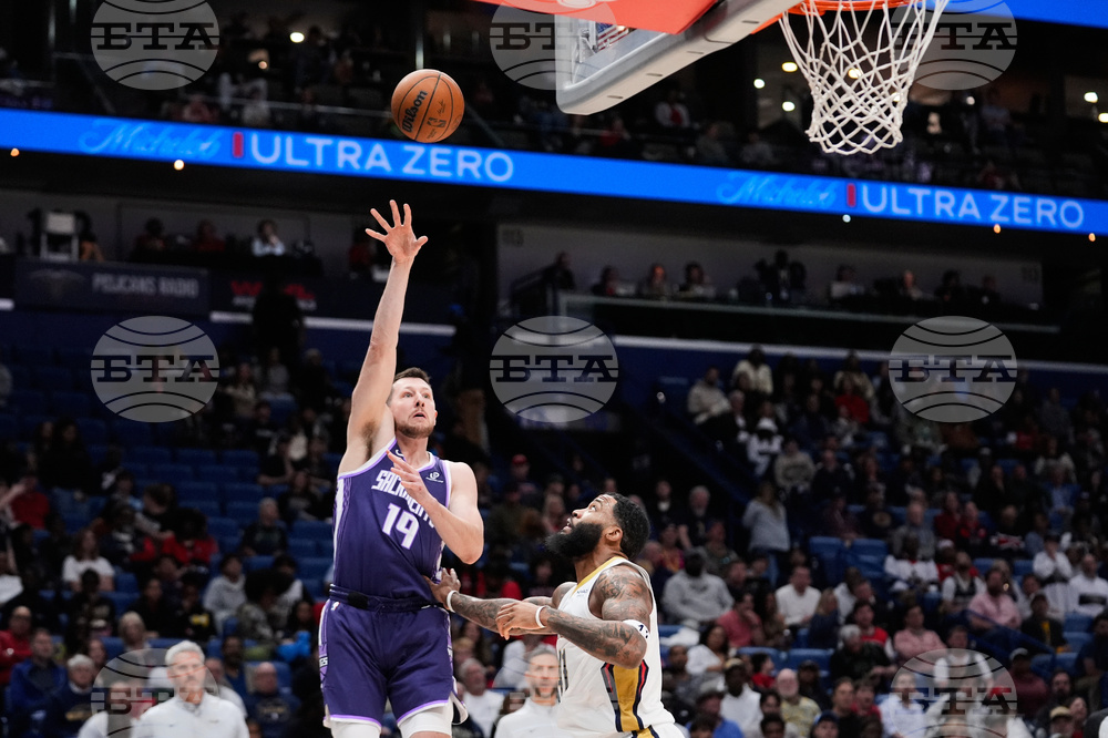 Kings Pelicans Basketball
