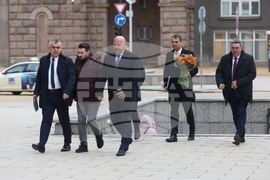 „Алианс за права и свободи“ - президент - консултации - пристигане