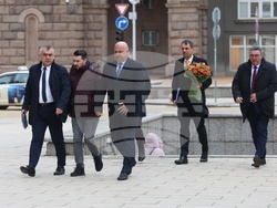 „Алианс за права и свободи“ - президент - консултации - пристигане