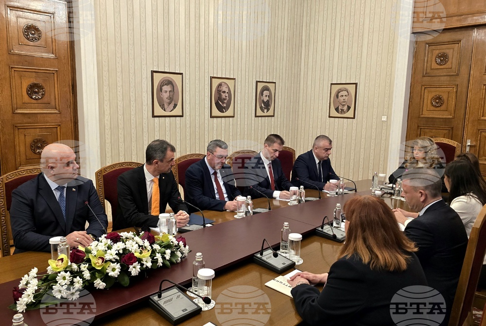 Meeting with ARF, President Says She Has "Very Short List" of Potential Caretaker PM Candidates