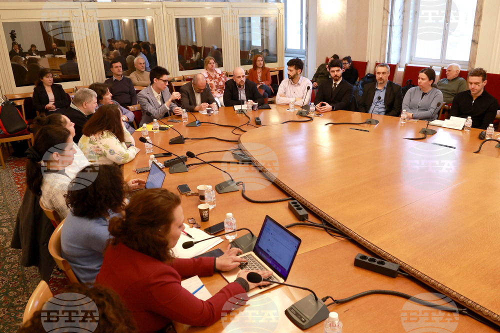 Sociologists Warn of Low Trust in Elections, and Criticize Lack of Strategy as Election Rules Are Frequently Revised