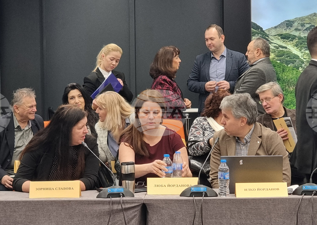 Calls for Rethinking Bulgaria’s Education System as Experts Debate Future Skills 