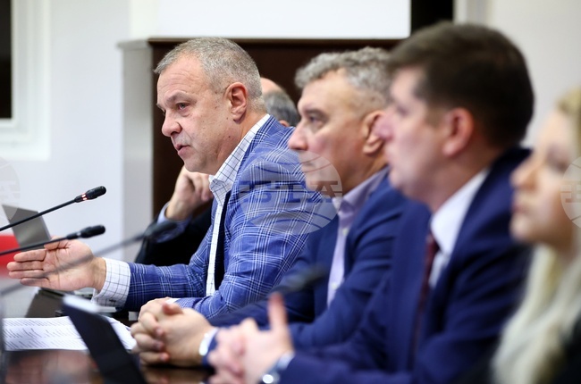 AI Won't Replace Humans, But Those Who Use It Will Replace Those Who Don't – National Television Chief