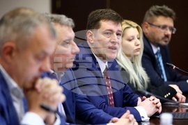 УНСС - кръгла маса  - „Изкуствен интелект и етични стандарти в медиите“