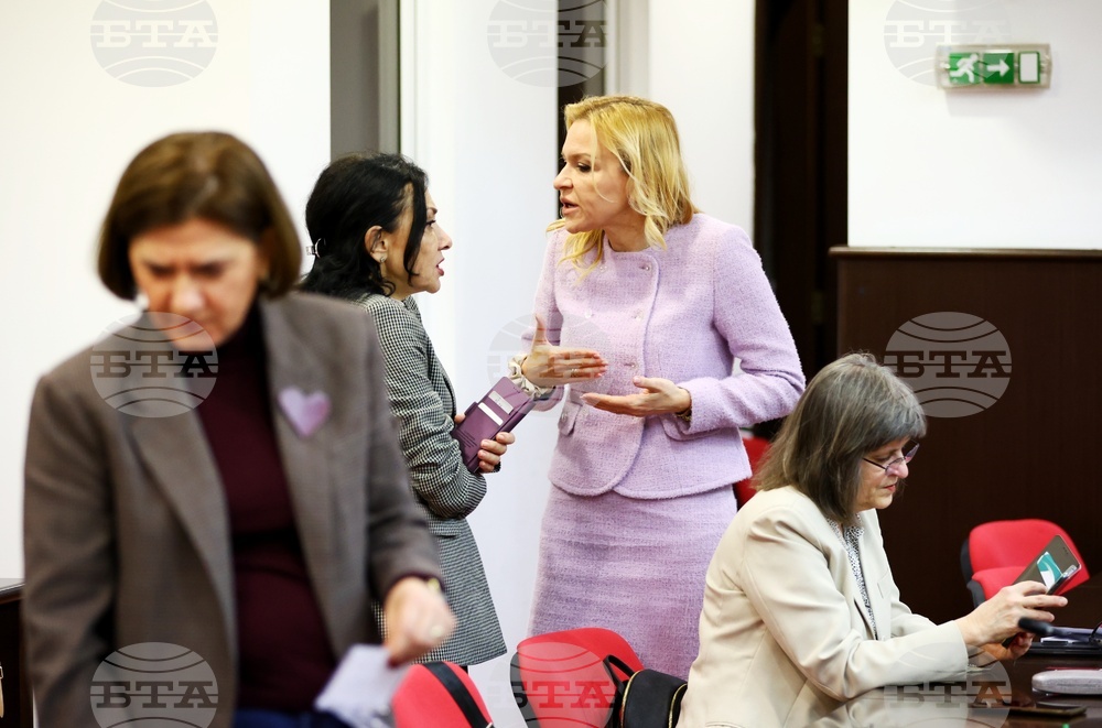 УНСС - кръгла маса  - „Изкуствен интелект и етични стандарти в медиите“