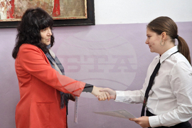 Разград - гимназия - грамоти - връчване