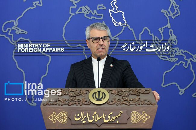 ИРНА: Иран няма планове да води преговори със САЩ извън Оман