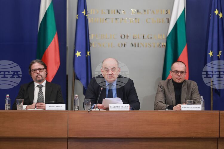 Process of Withdrawing Lev Banknotes, Introducing Euro Expected to End Faster Than Forecasts, Says Euro Adoption Coordination Centre Head