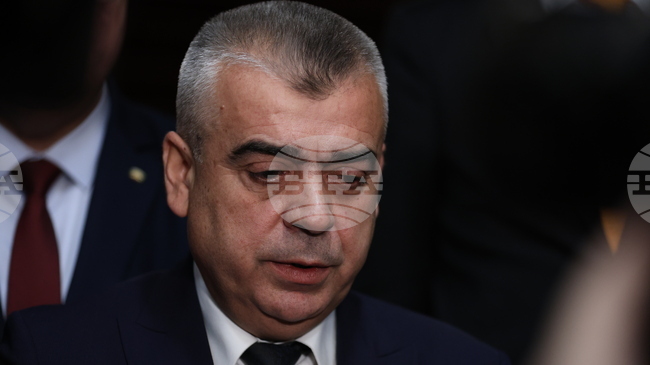 Очакваме дипломацията да измести ракетите, каза Хайри Садъков за ситуацията в Близкия изток 