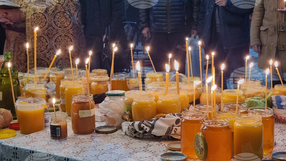 Добрич - храм „Св. Троица“ - св. Харалампий