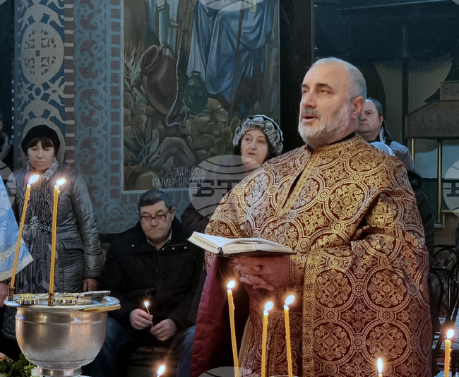 Добрич - храм „Св. Троица“ - св. Харалампий