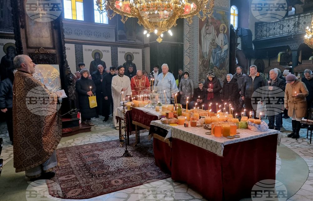 Добрич - храм „Св. Троица“ - св. Харалампий