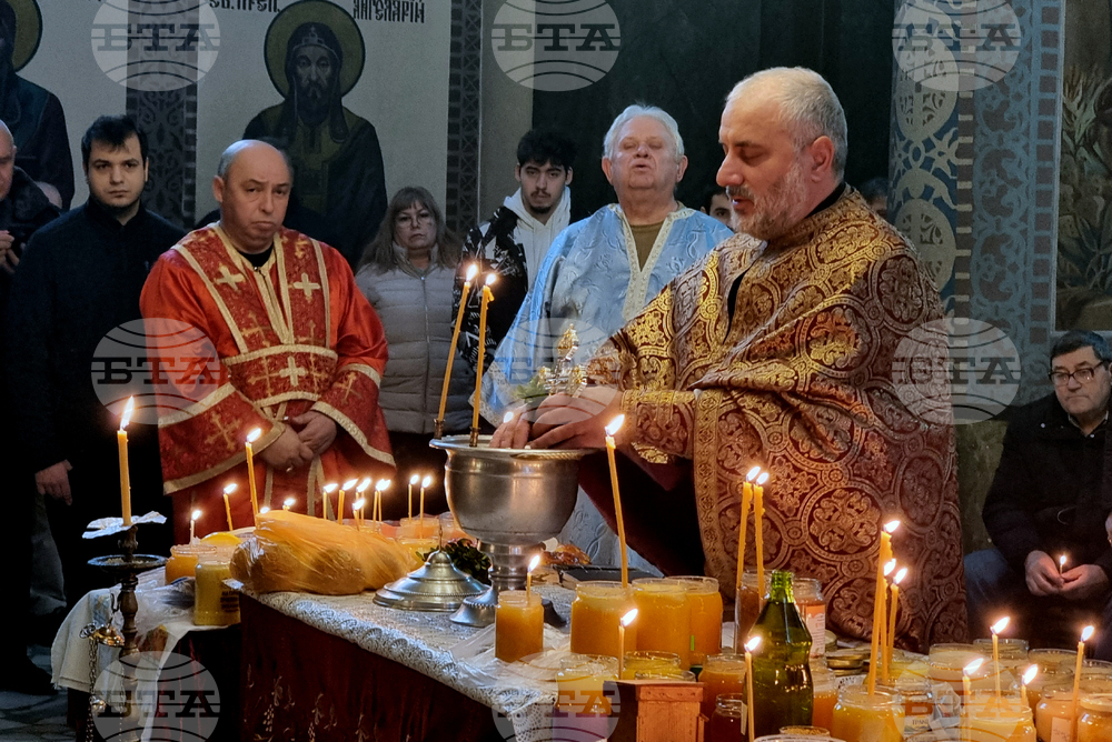 Добрич - храм „Св. Троица“ - св. Харалампий