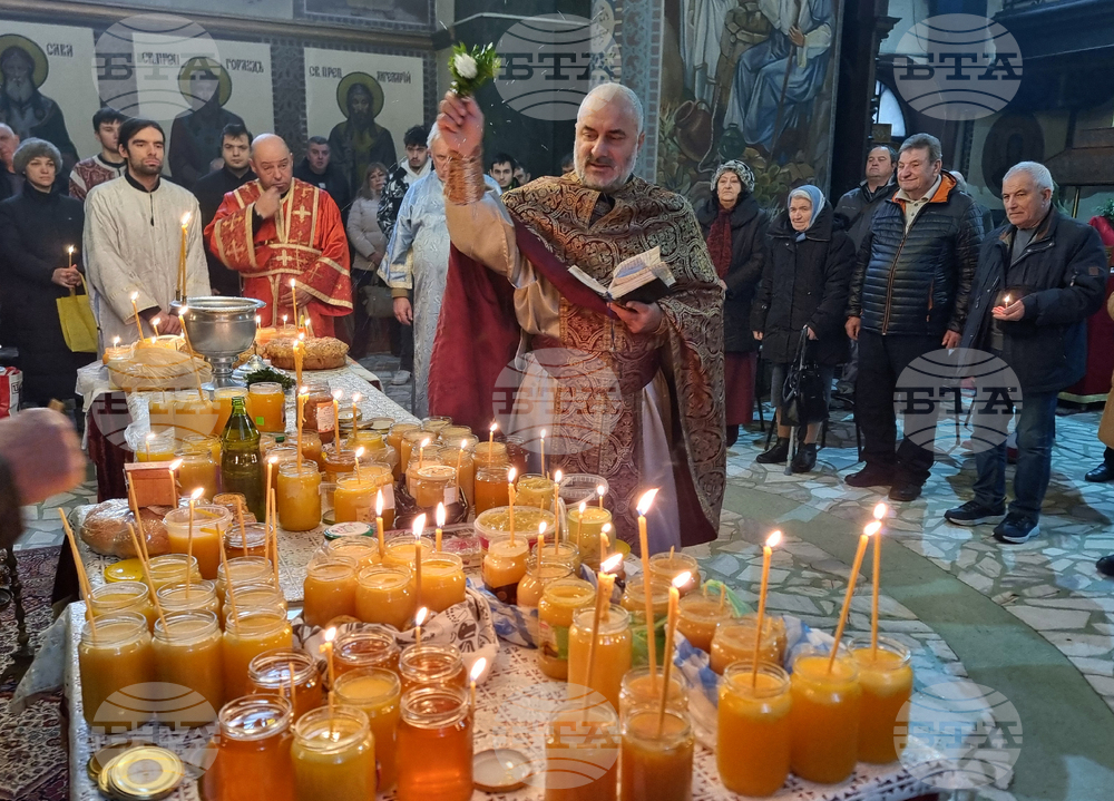 Добрич - храм „Св. Троица“ - св. Харалампий