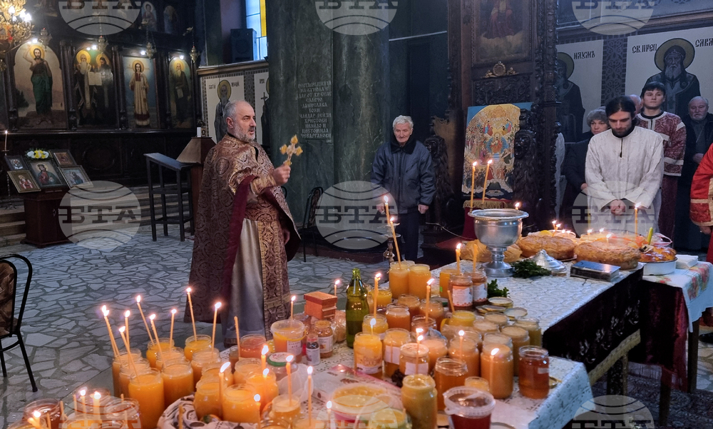 Добрич - храм „Св. Троица“ - св. Харалампий