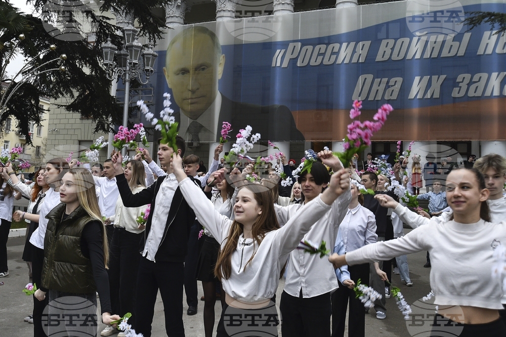 Путин изненадващо пристигна в Крим за деветата годишнина от анексирането на полуострова