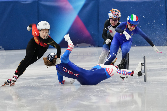 APTOPIX Milan Cortina Olympics Short Track Speedskating