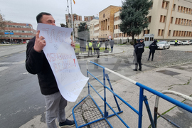 Република Северна Македония - Скопие - парламент - блокада