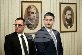 Президентство - "Морал, единство, чест" - консултации